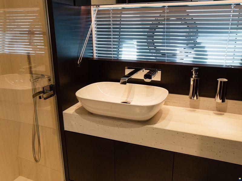 Sunseeker Manhattan 55