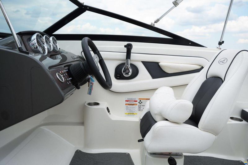 Sea Ray 19 SPX