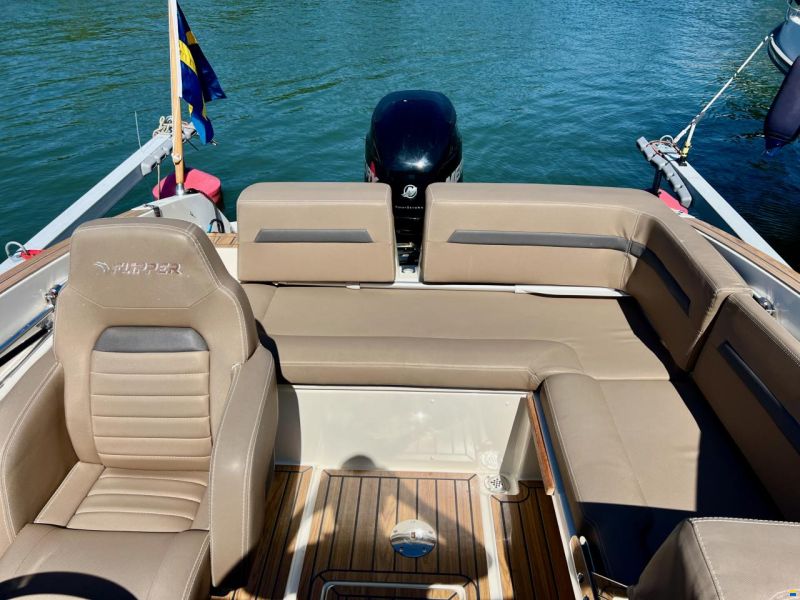 Flipper 670 ST