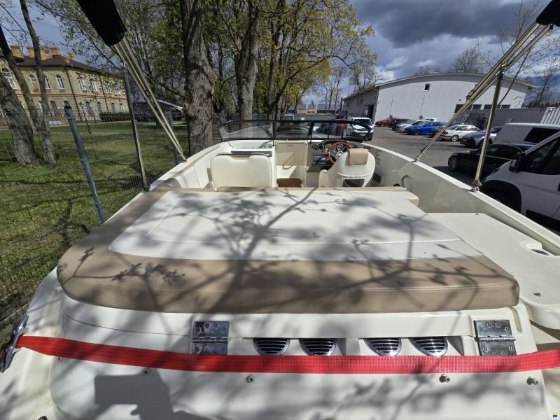Bayliner VR5E