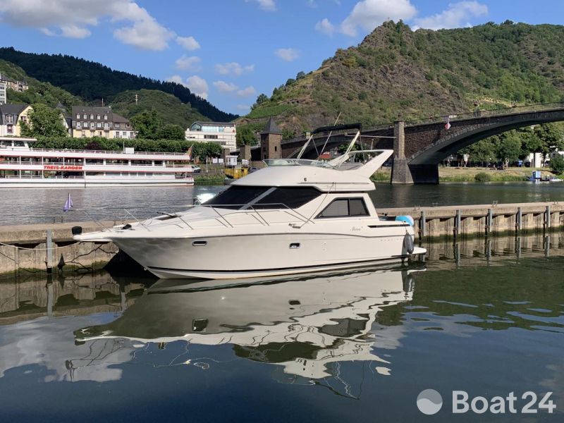 Bayliner 3258 Avanti Fly