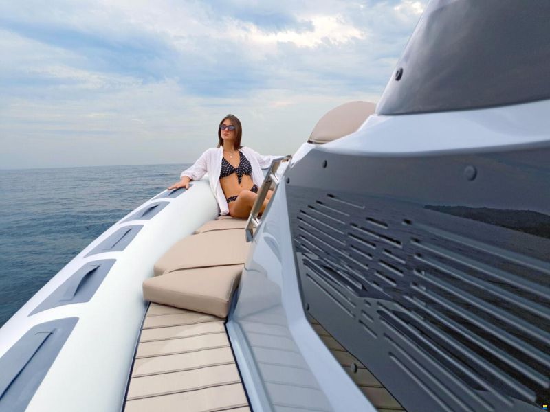 Ranieri Cayman 28.0 Executivo