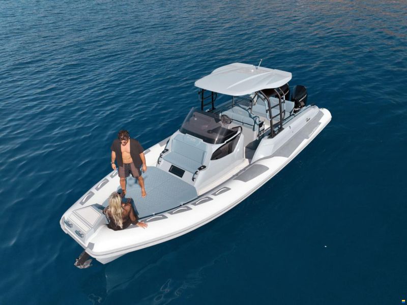Ranieri Cayman 33.0 Executive