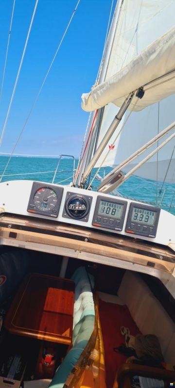 Bavaria 30 plus
