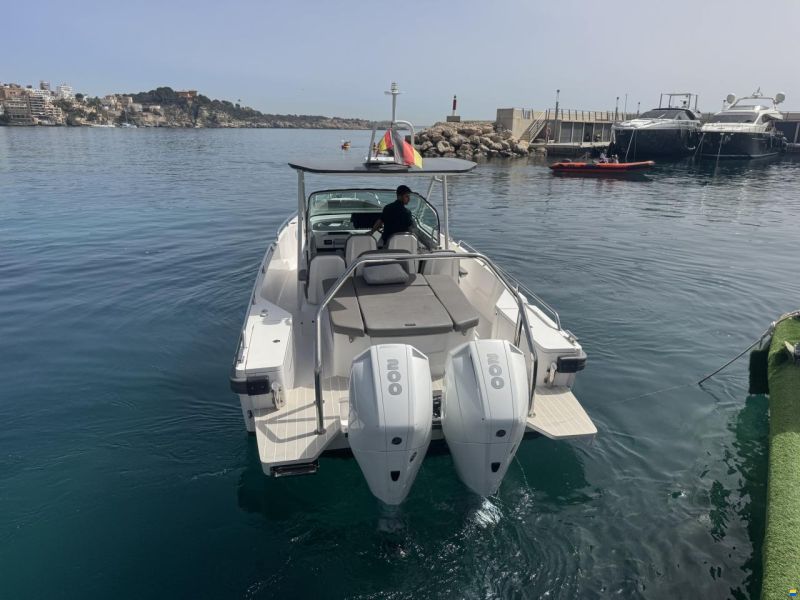 Axopar 28 T-Top
