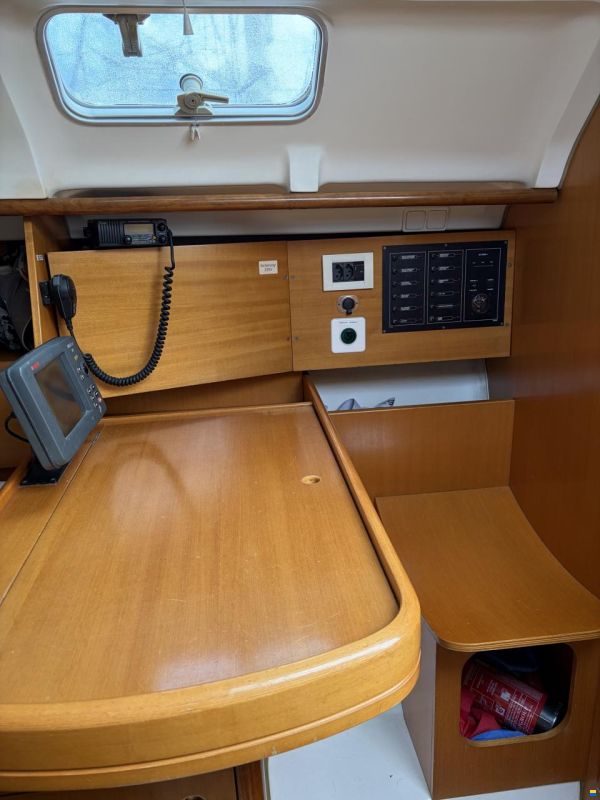 Beneteau First 33.7