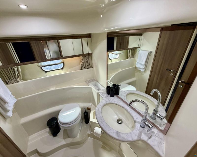Ferretti 57 Fly