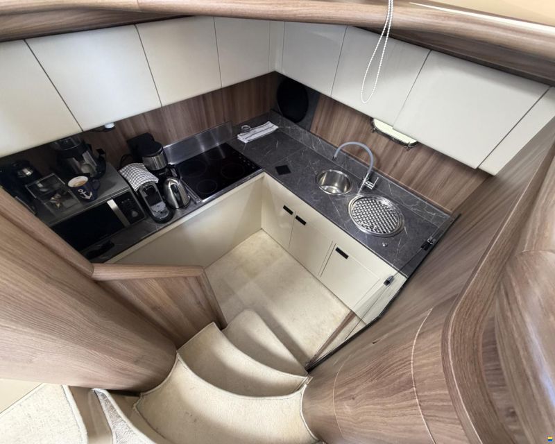 Ferretti 57 Fly