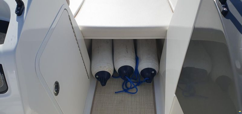 Bayliner VR5