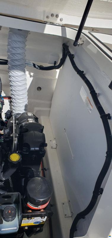 Bayliner VR5