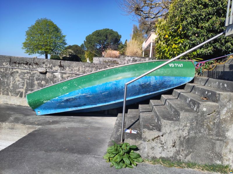 Zu verschenken: Ruderboot