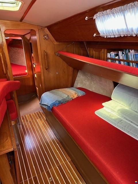 Arcona 32