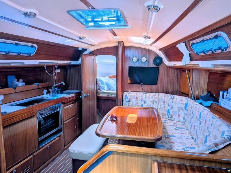 Bavaria 36H