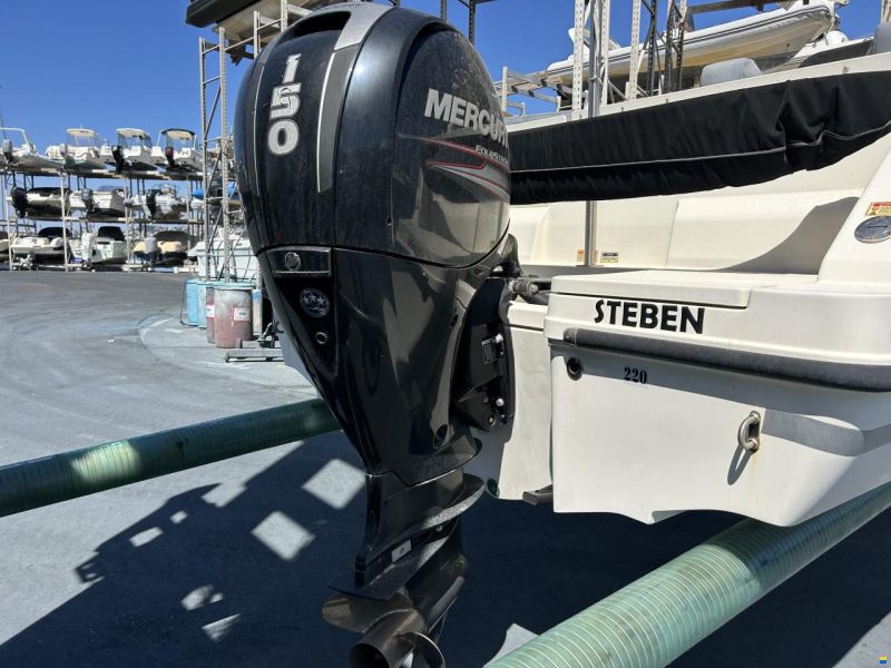 Quicksilver 605 SUNDECK
