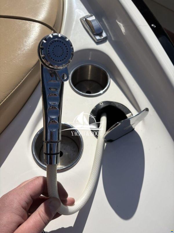 Rinker 246 Captiva CC