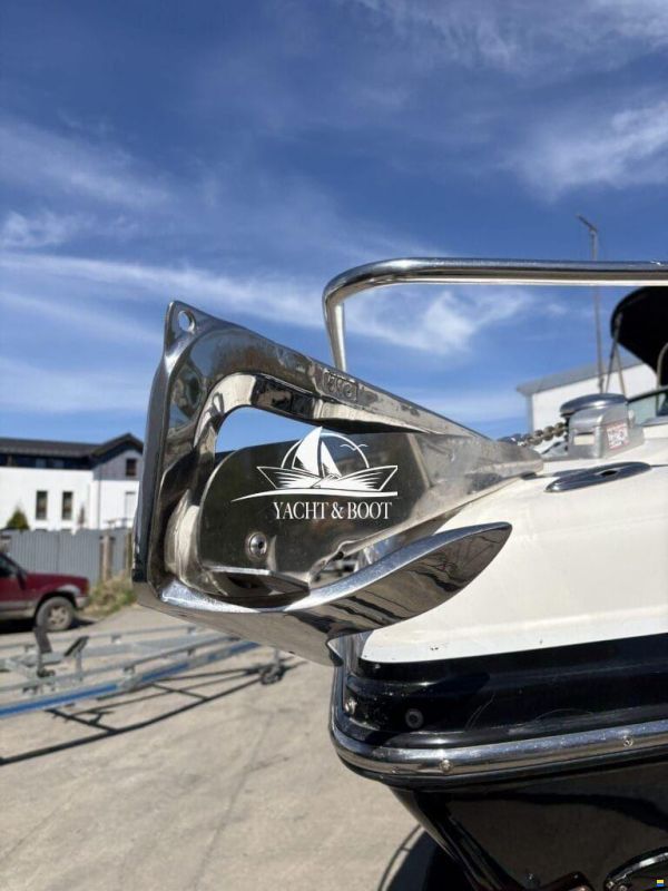 Rinker 246 Captiva CC