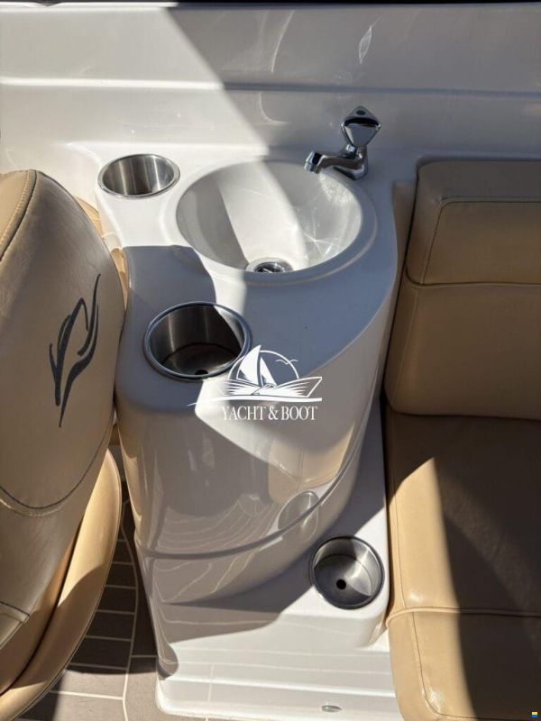 Rinker 246 Captiva CC