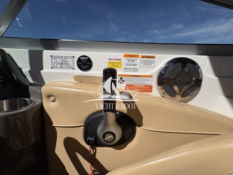 Rinker 246 Captiva CC