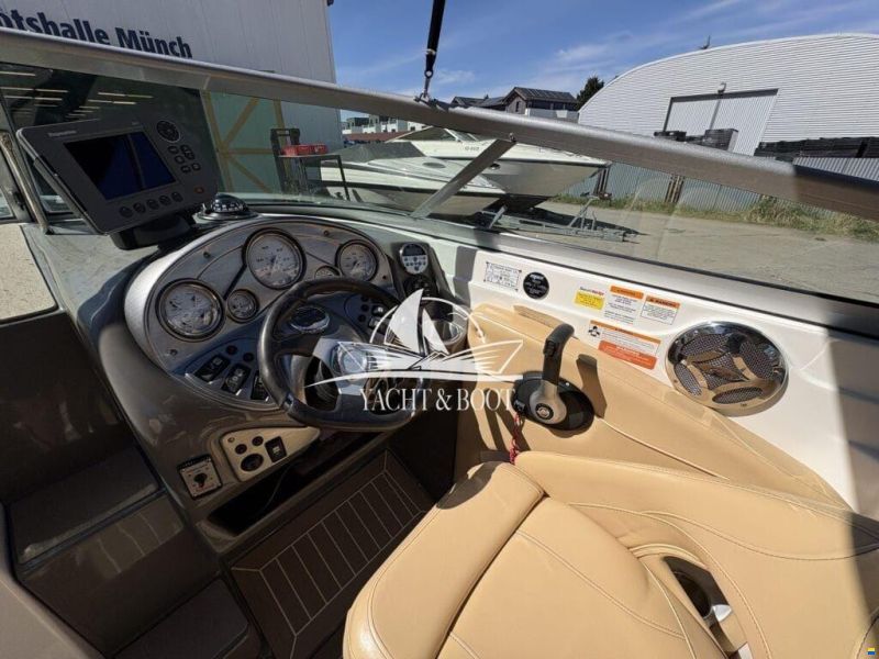 Rinker 246 Captiva CC