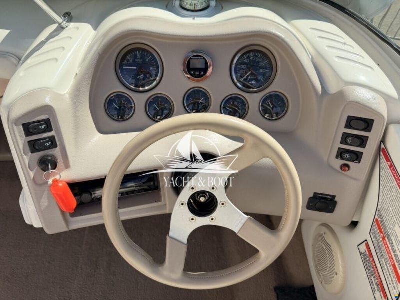 Sea Ray CB 200 Signature