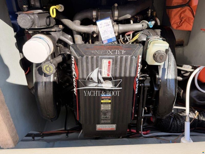 Sea Ray CB 200 Signature