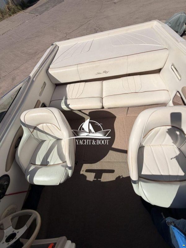 Sea Ray CB 200 Signature