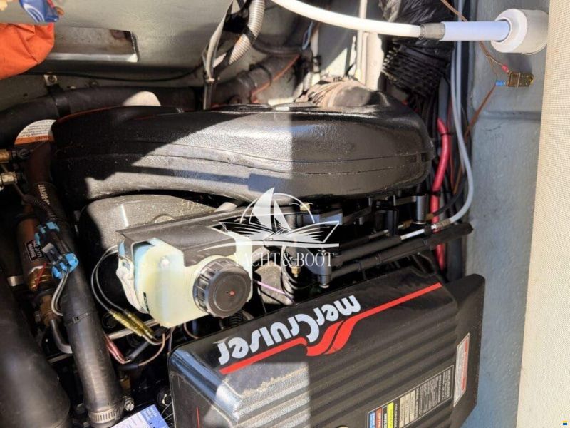 Sea Ray CB 200 Signature