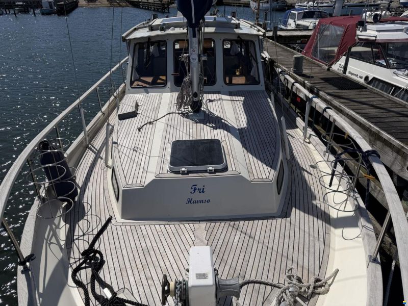 Nauticat 33