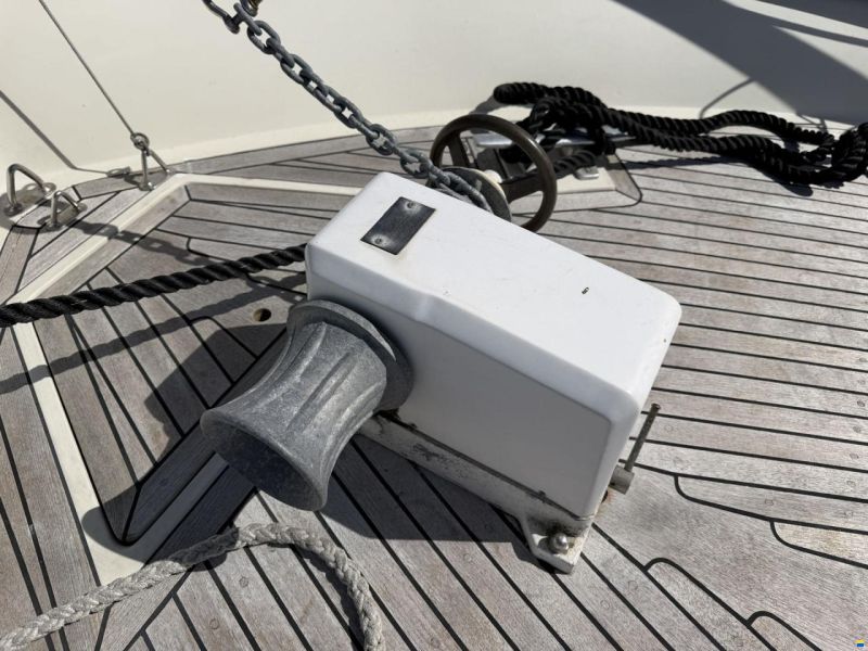 Nauticat 33