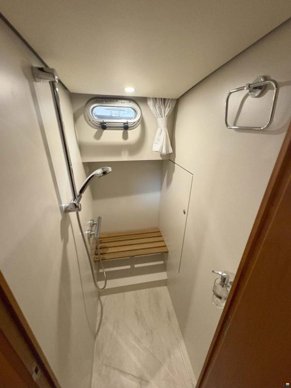 Linssen Grand Sturdy 45.0 AC Twin