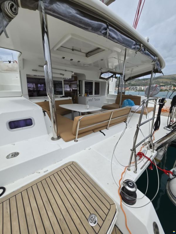 Lagoon 450 F