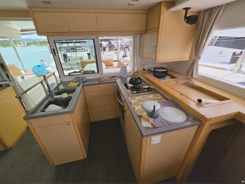 Lagoon 450 F