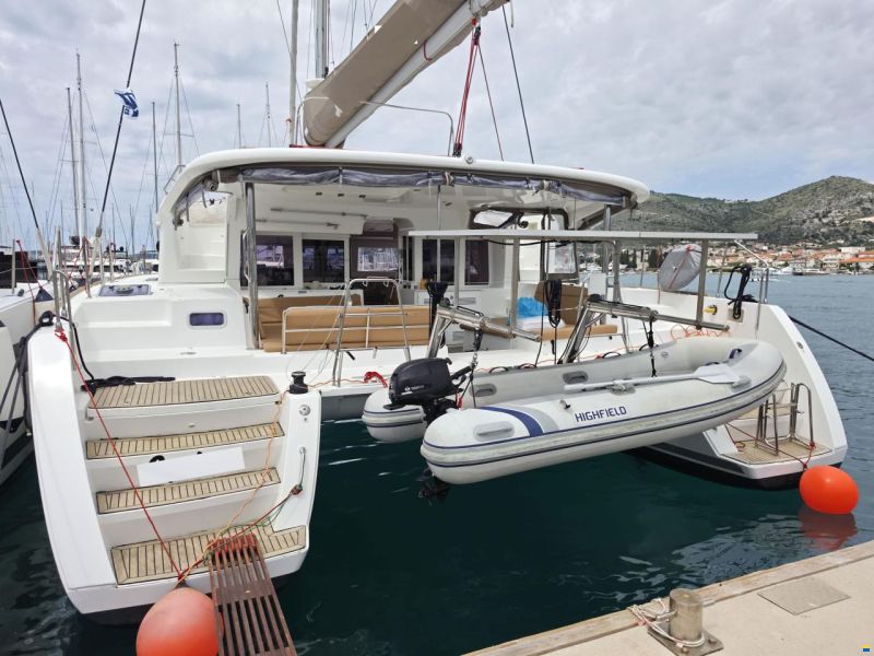Lagoon 450 F