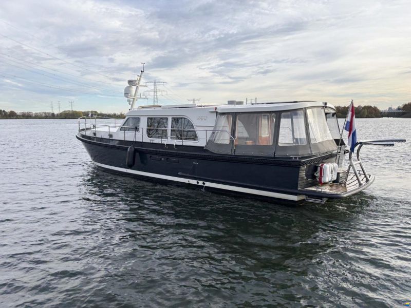 Linssen Grand Sturdy 43.9 Sedan Twin