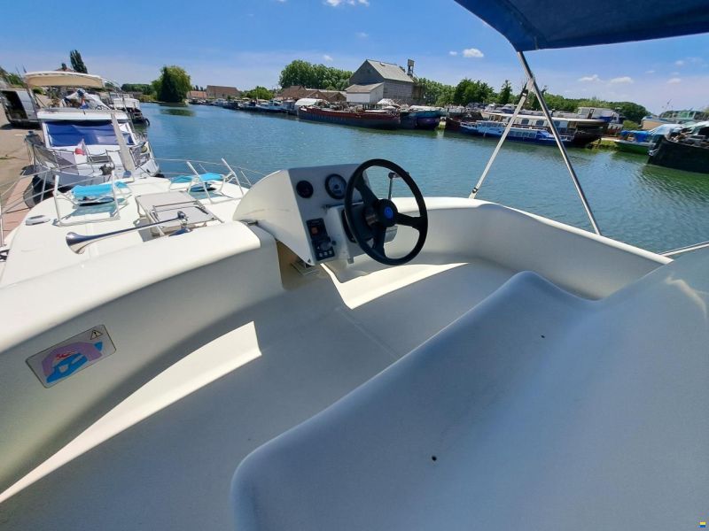 Nicols Yacht SIXTO