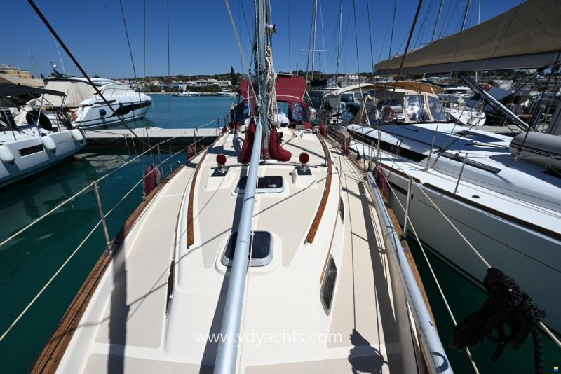 Island Packet 38