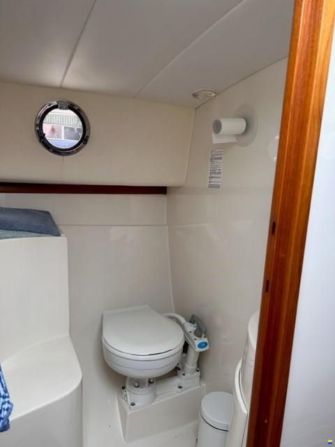 WeCo 825 Cabin