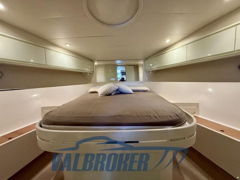 Pershing 40