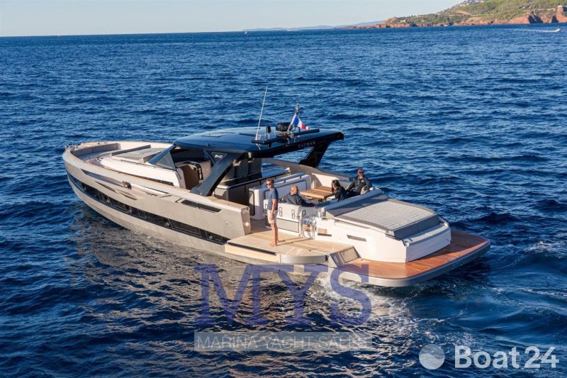 Cayman 540WA
