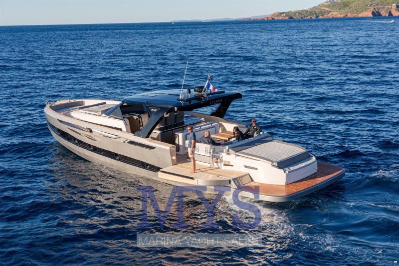 Cayman 540WA
