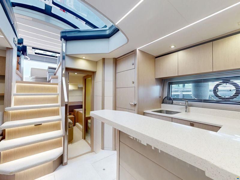 Sunseeker Predator 50