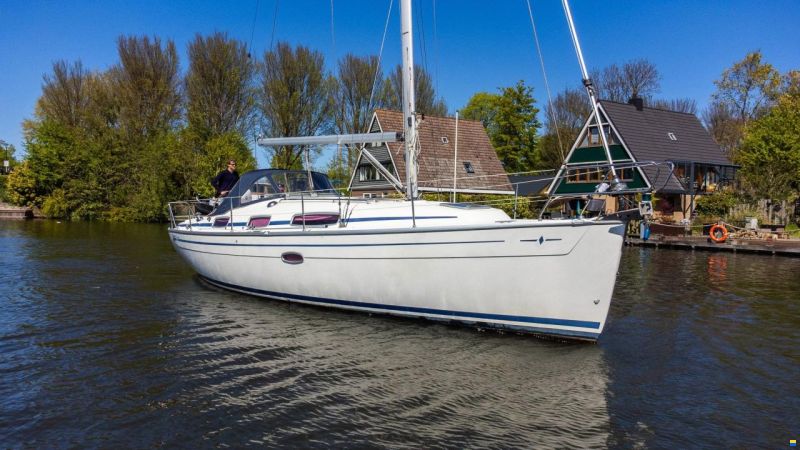 Bavaria 35