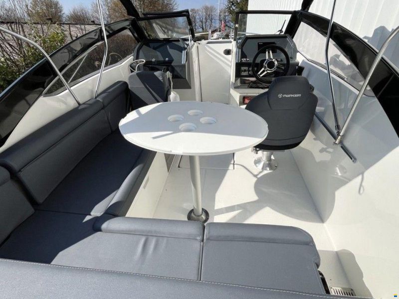 Parker 630 Bowrider