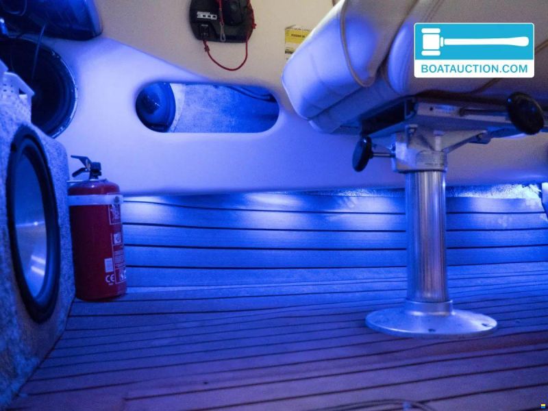 Sea Ray 200 Signature