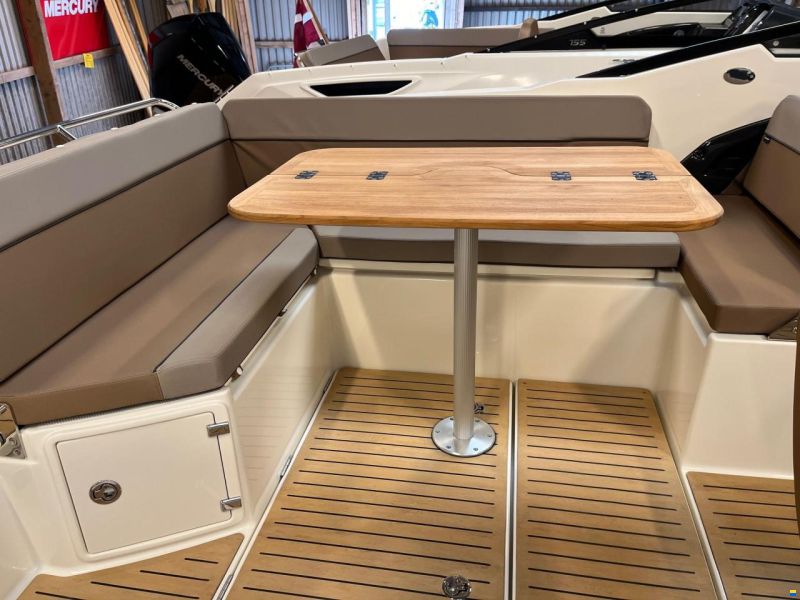 Quicksilver Activ 755 Cruiser med F225 M