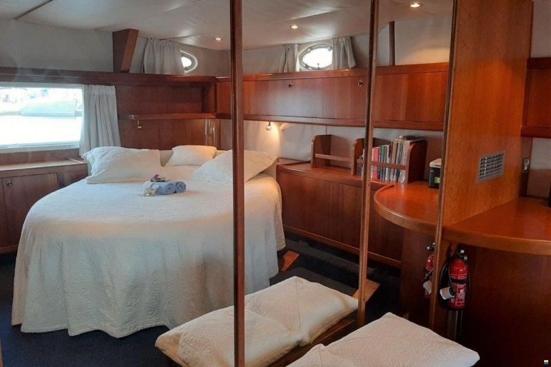 Premier Yachts Power 50