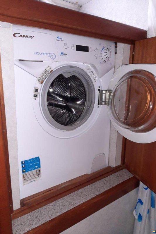 Premier Yachts Power 50
