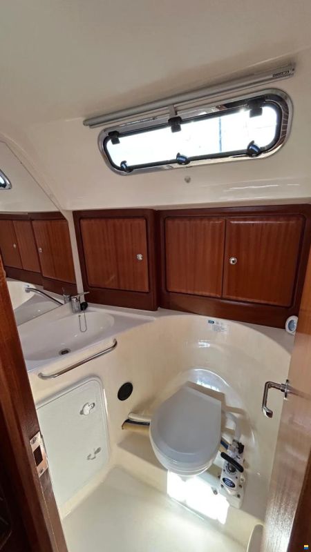 Bavaria 42