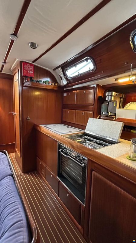 Bavaria 42
