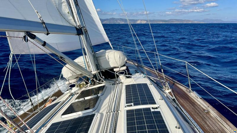 Bavaria 42